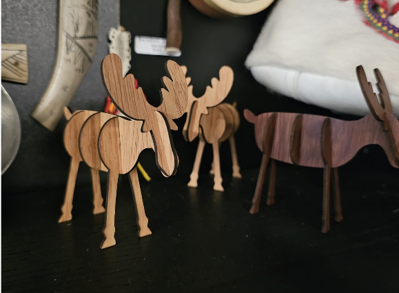 Wooden reindeer figurin